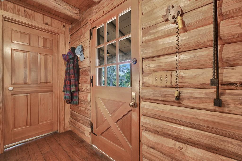 185 Country Lane