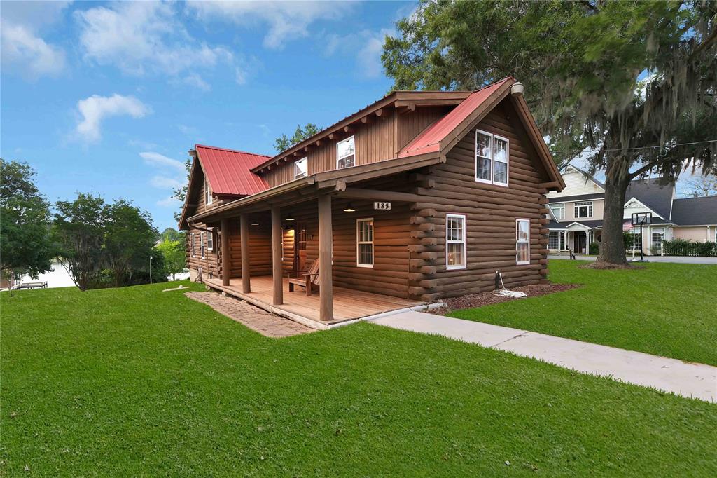 185 Country Lane