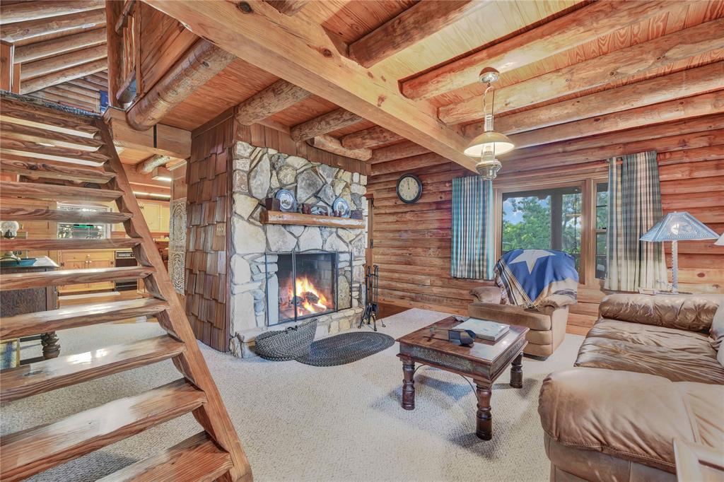 185 Country Lane