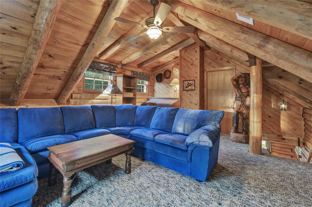 185 Country Lane