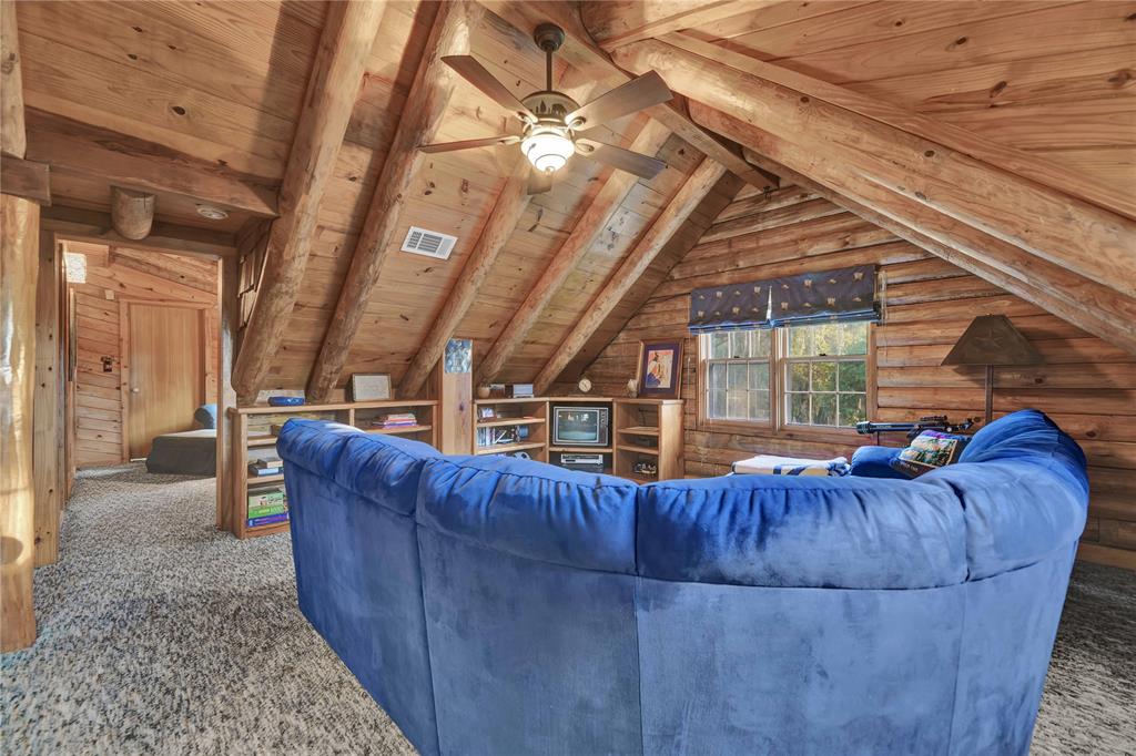 185 Country Lane