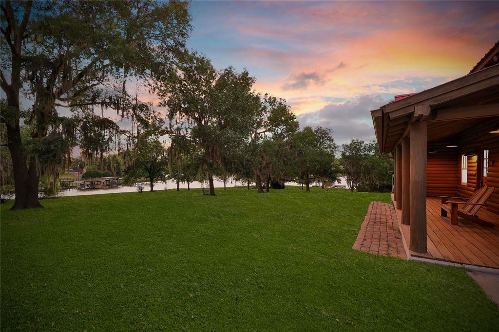 185 Country Lane