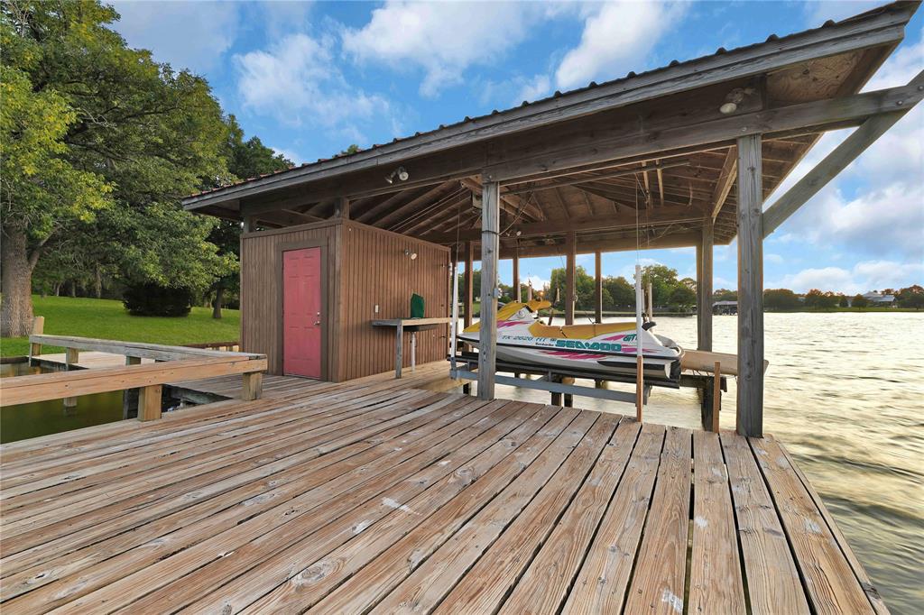 185 Country Lane