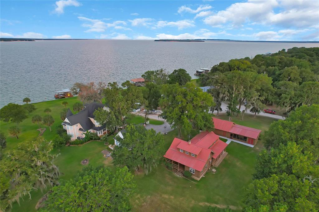 185 Country Lane