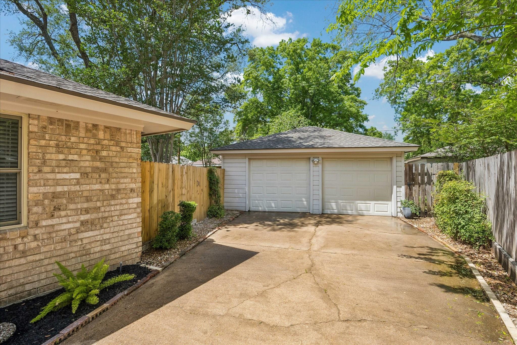 11418 Ash Creek Drive