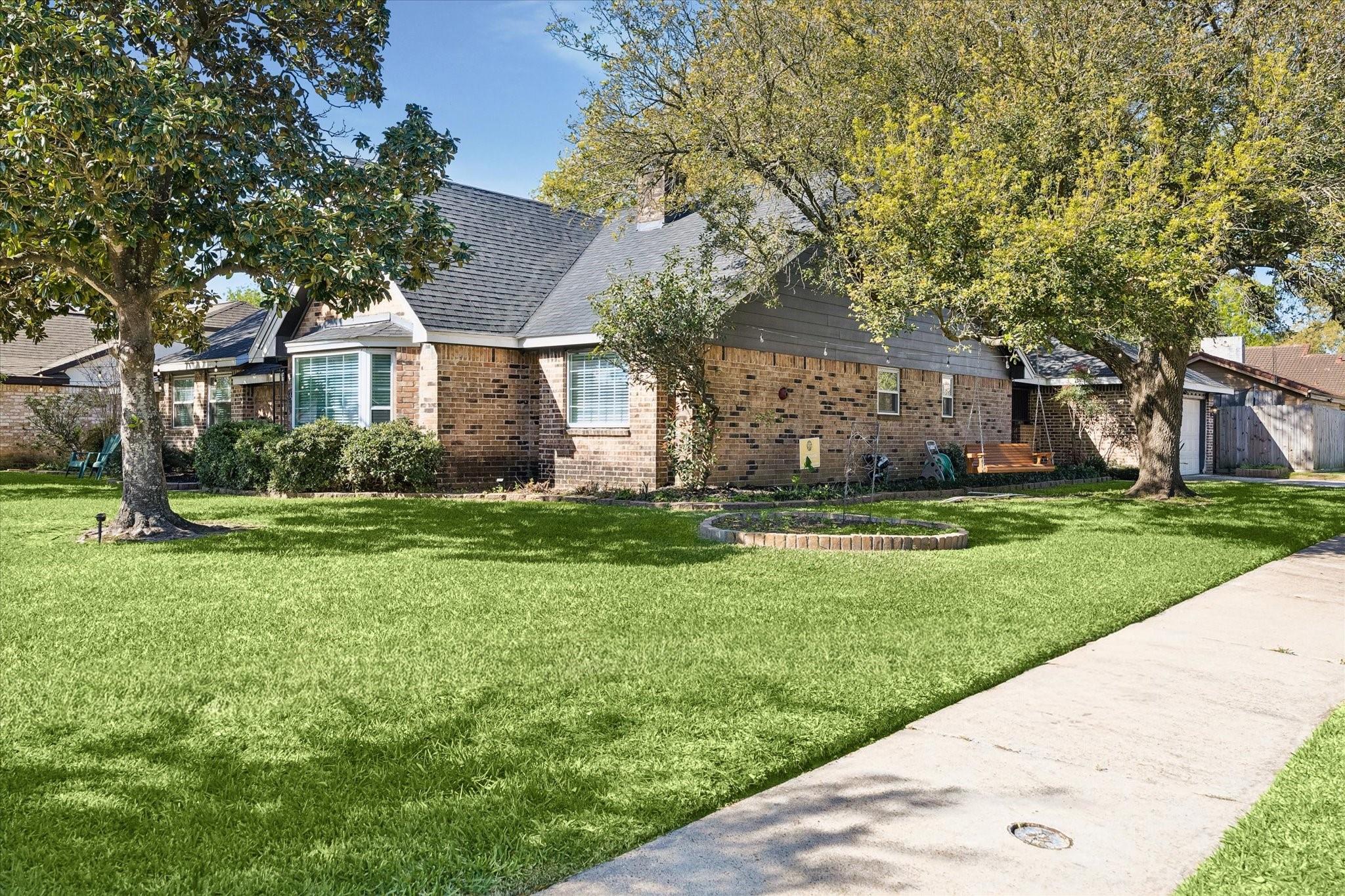 8019 Green Lawn Drive