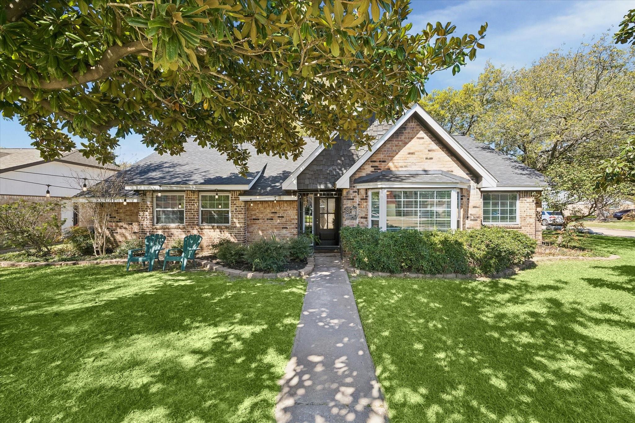 8019 Green Lawn Drive