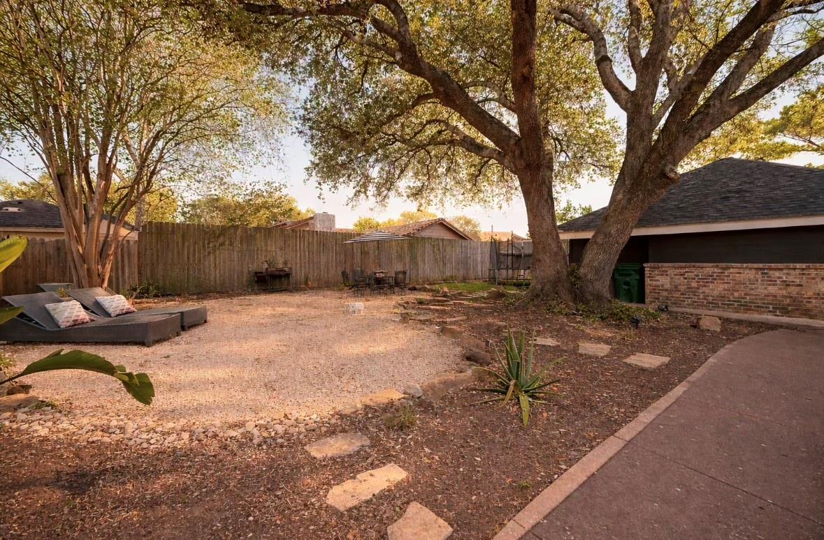8019 Green Lawn Drive