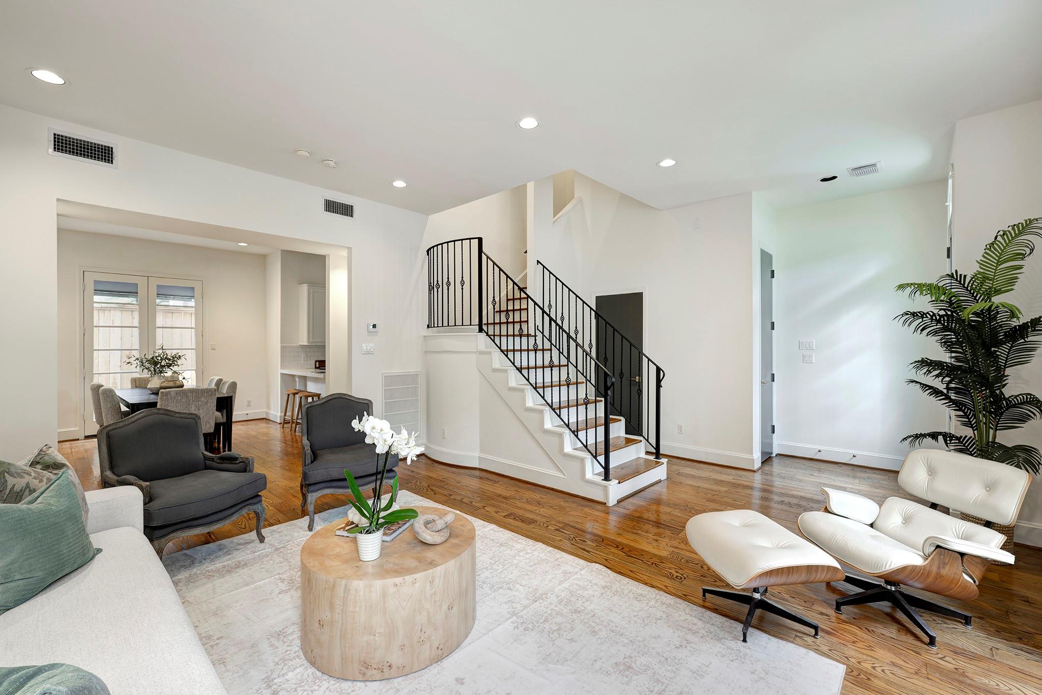 3958 W Alabama Street