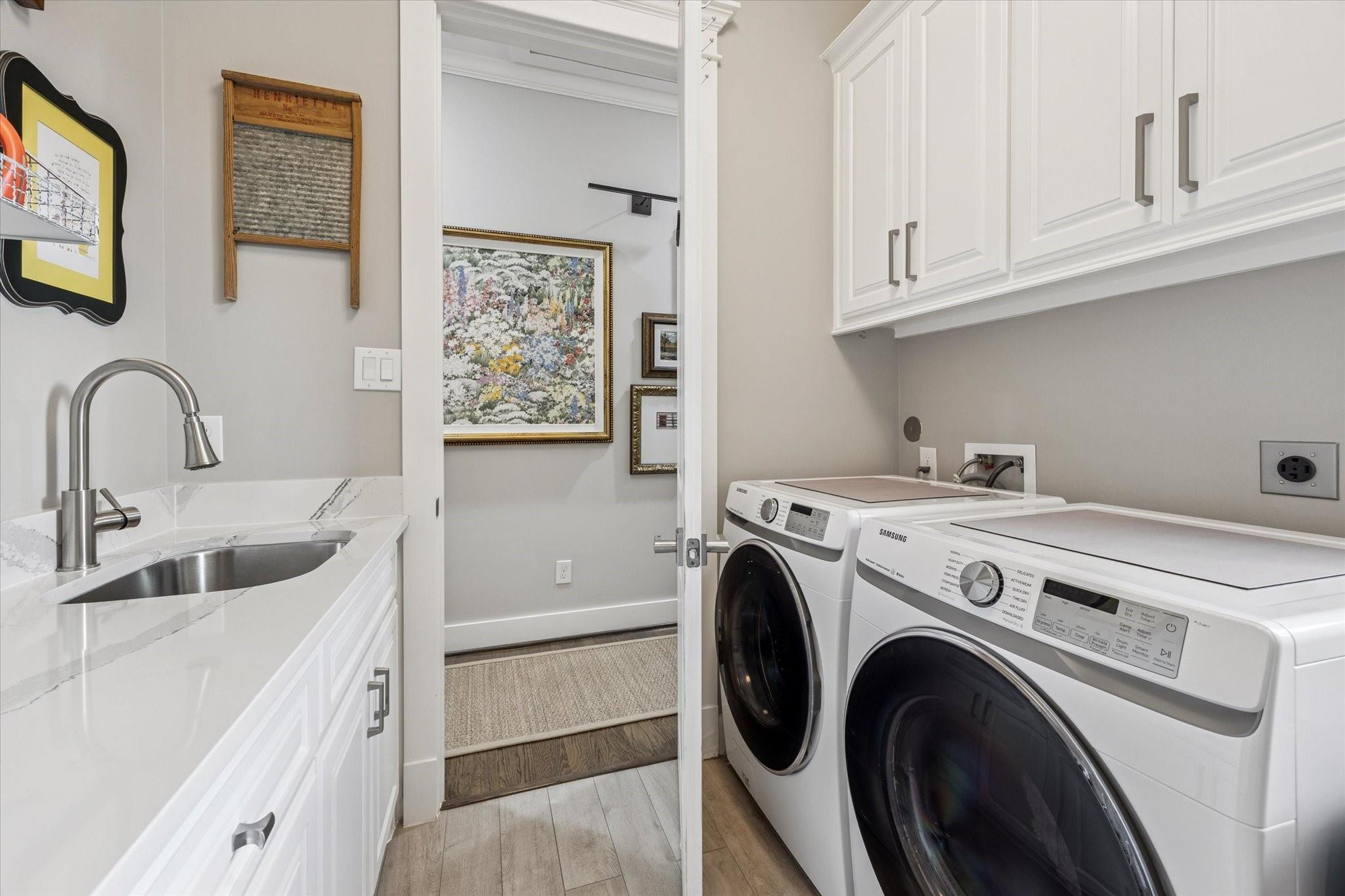 2017 Cortlandt Street