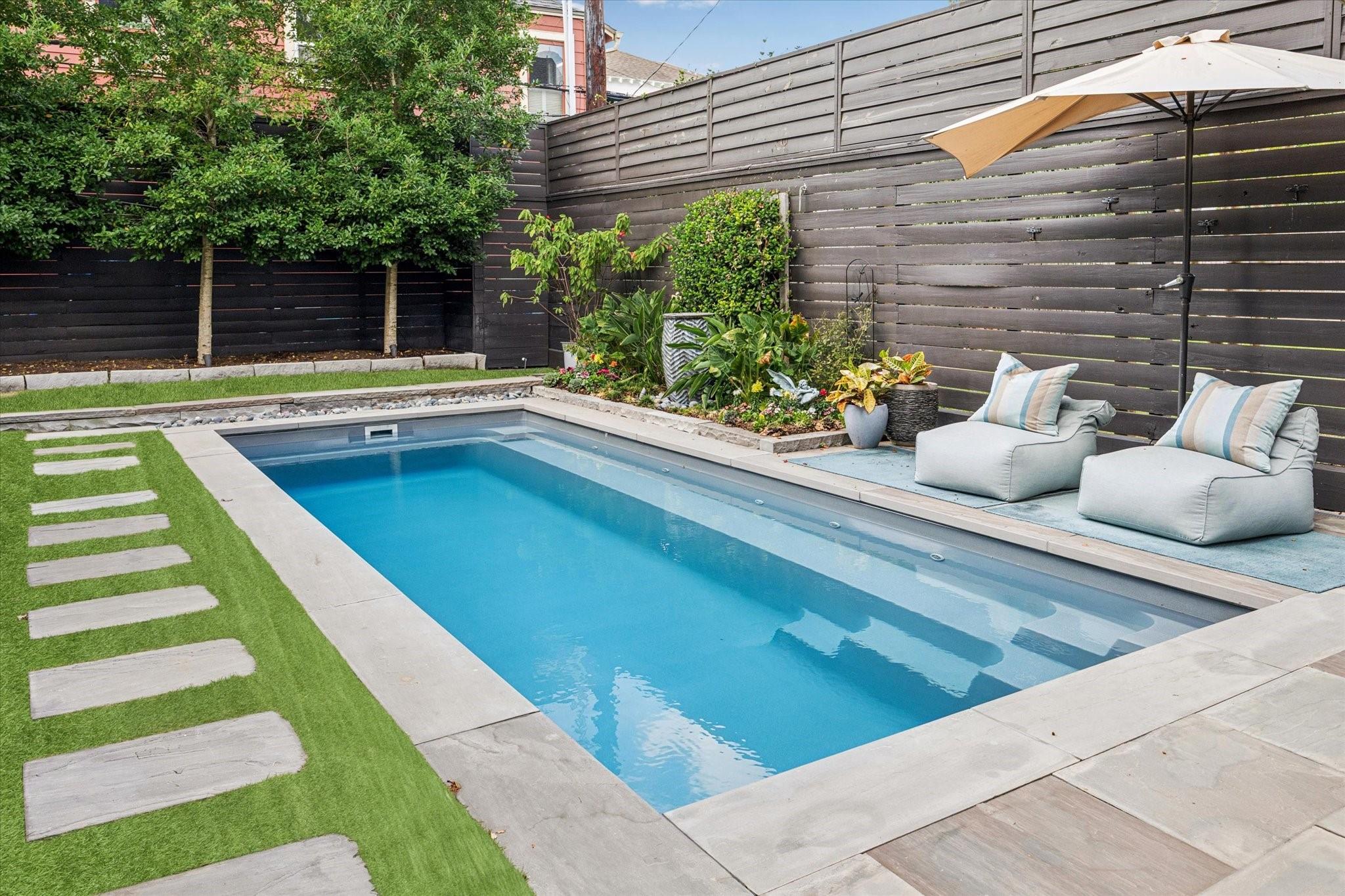 2017 Cortlandt Street