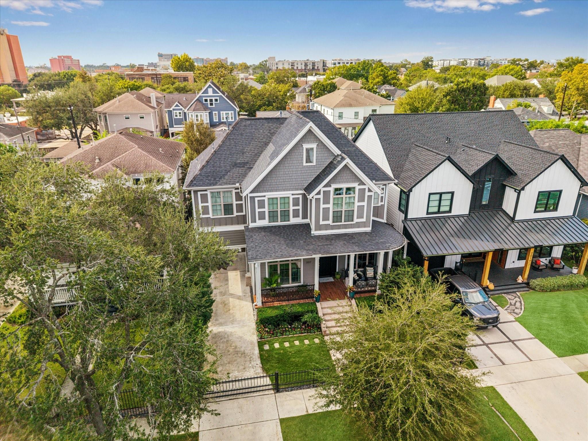 2017 Cortlandt Street