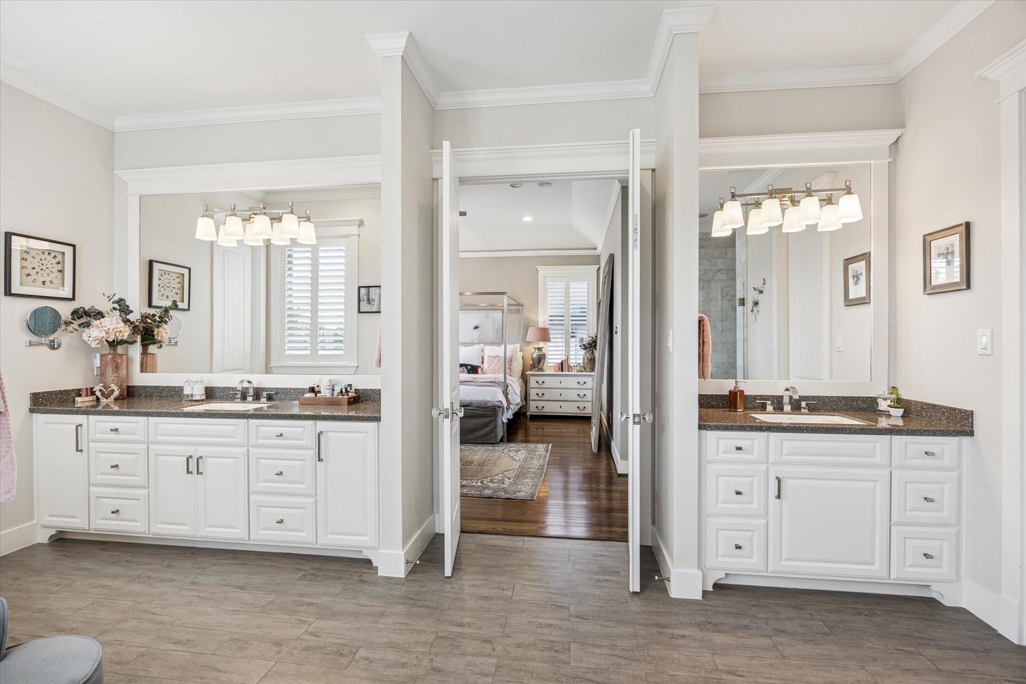 2017 Cortlandt Street