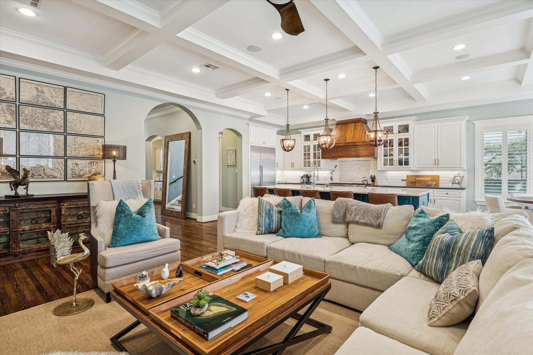 2017 Cortlandt Street