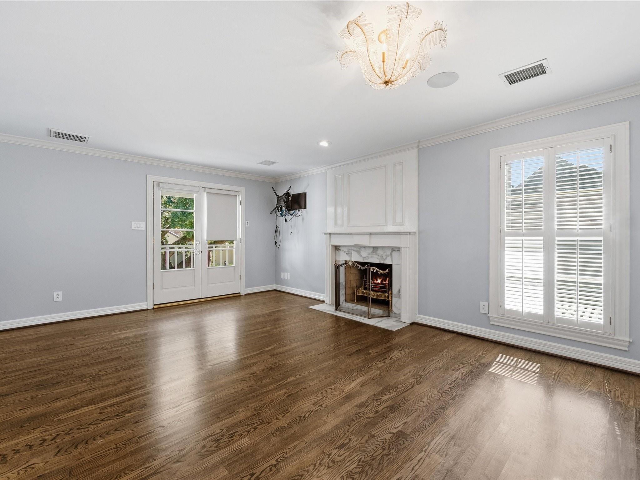 2701 Centenary Street