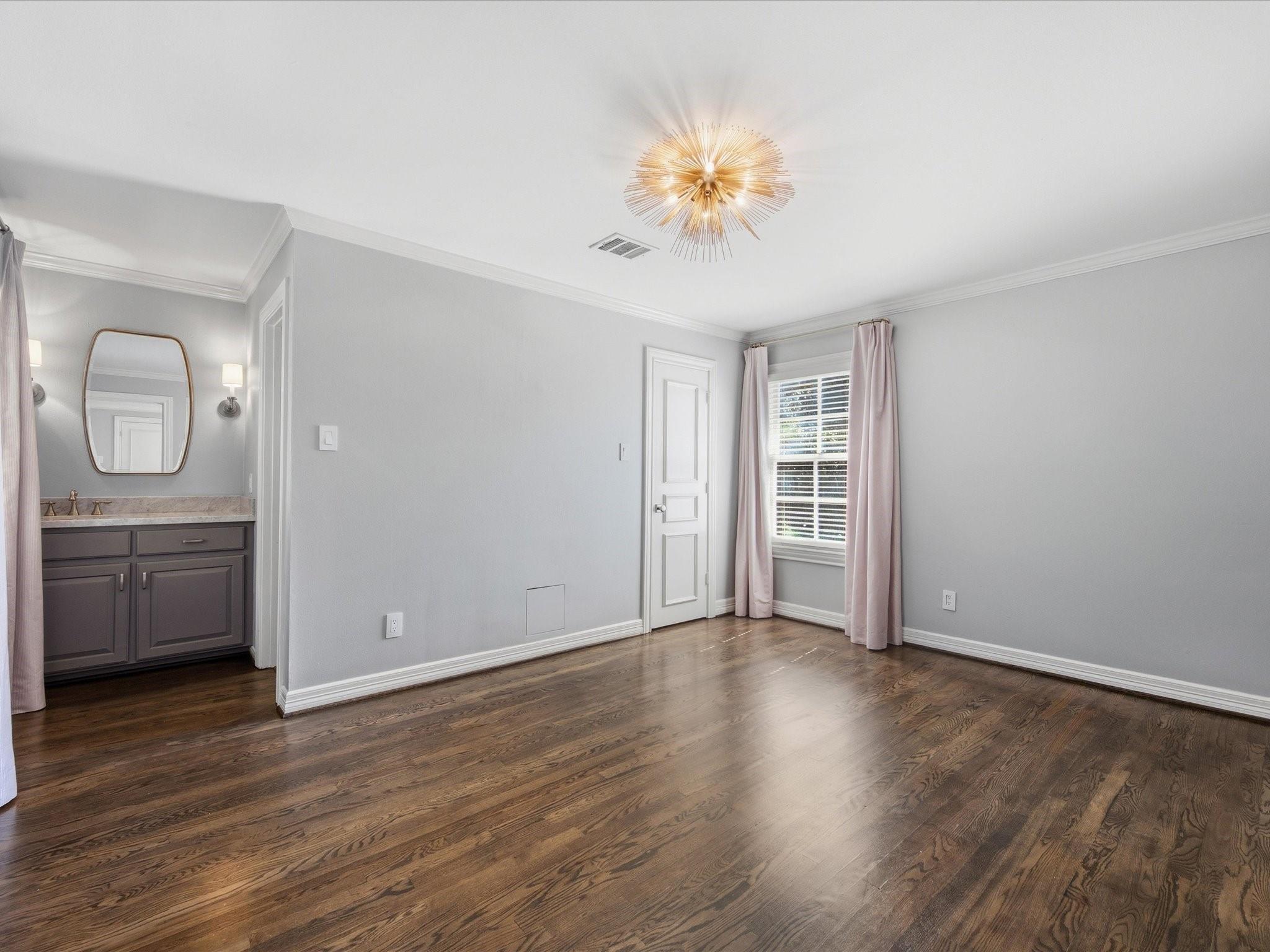 2701 Centenary Street