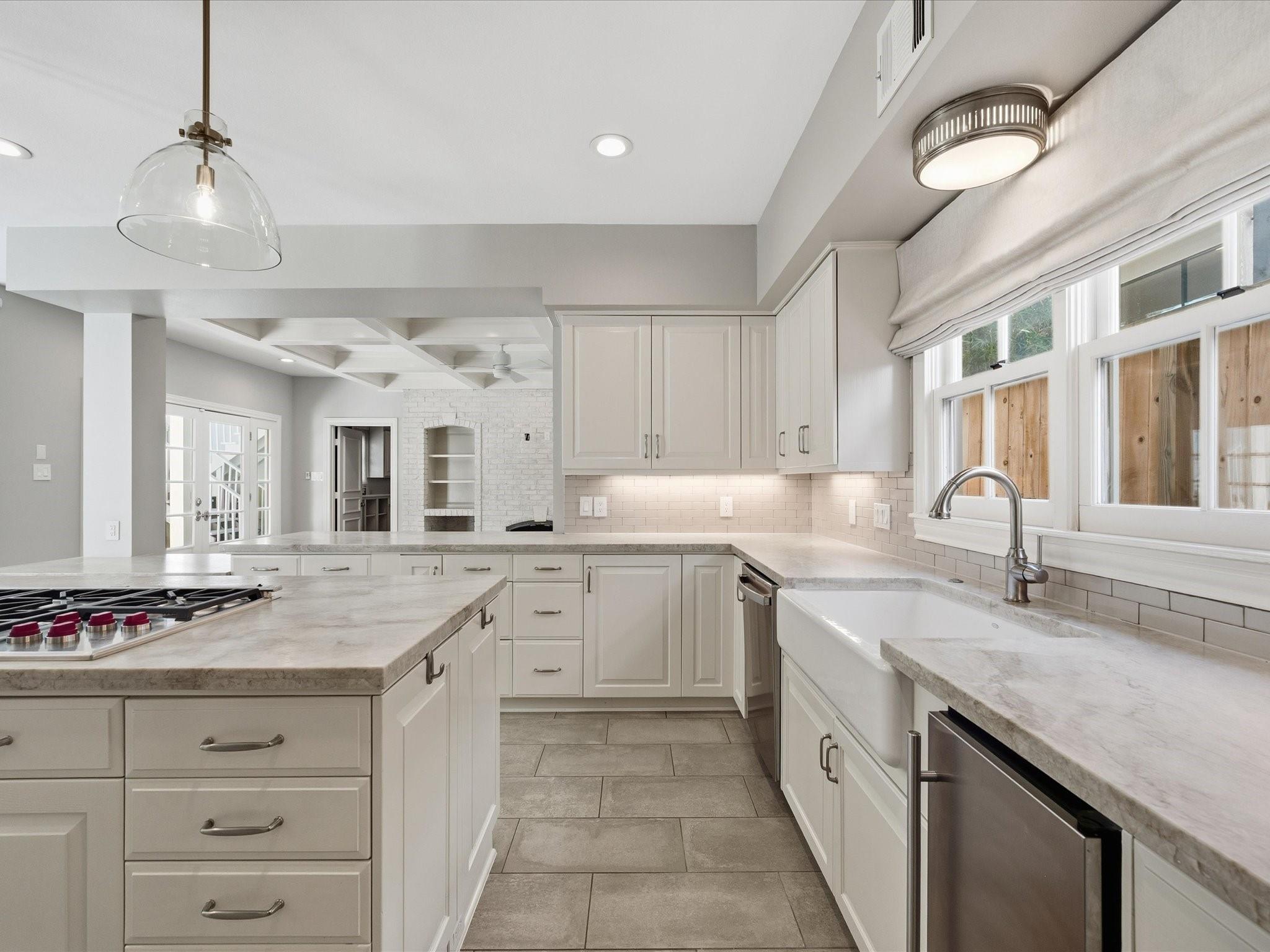 2701 Centenary Street