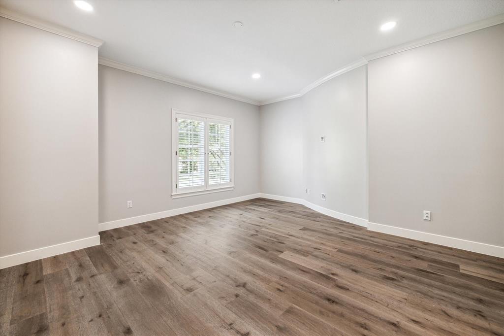 8 Dunnam Lane