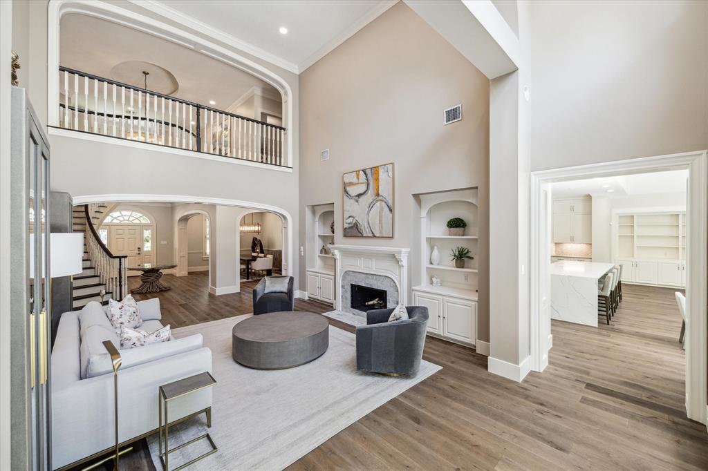 8 Dunnam Lane
