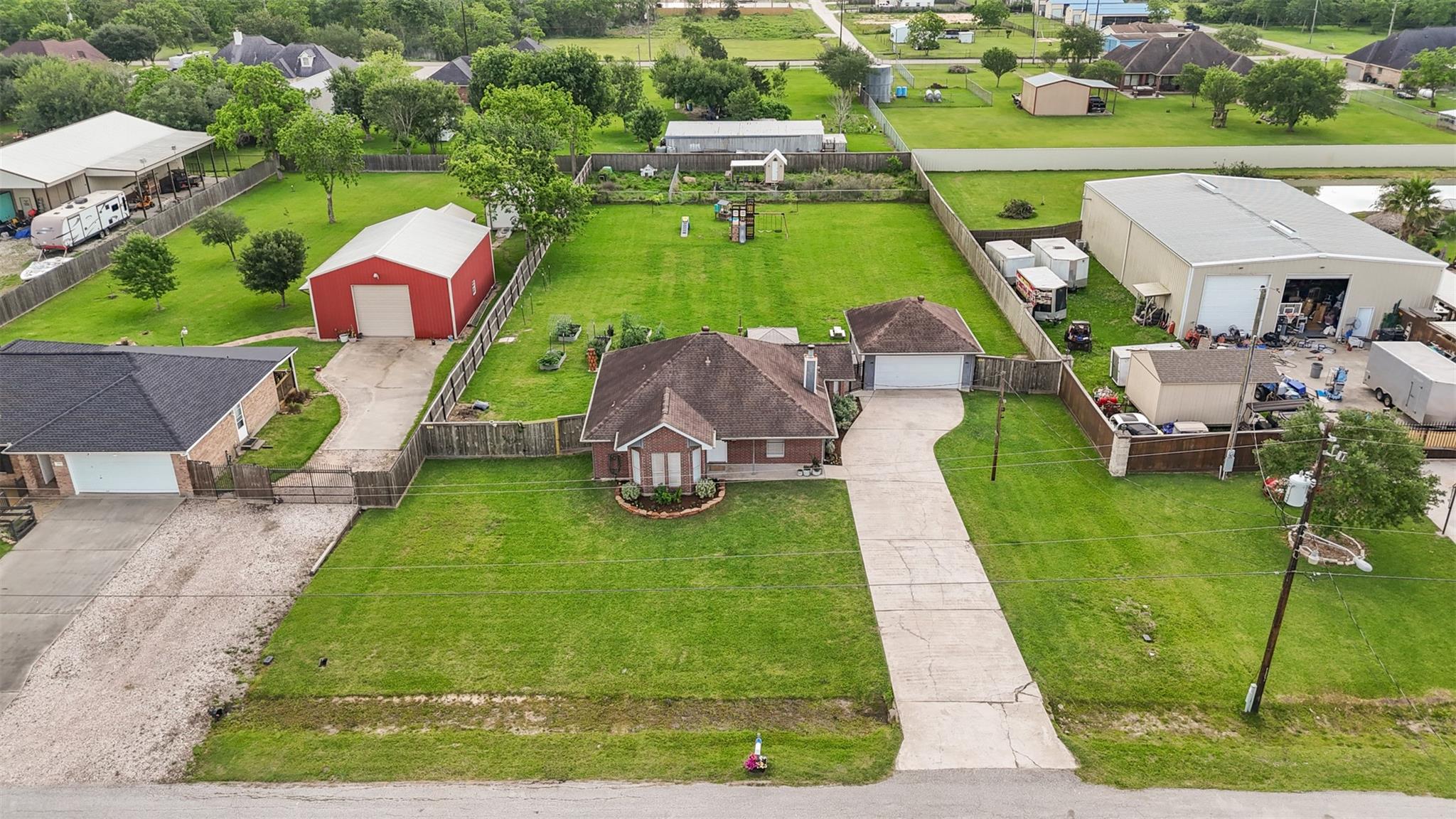 3603 Lone Pine Drive