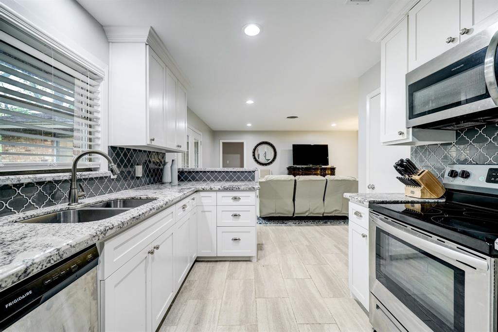 9622 Meadowcroft Drive