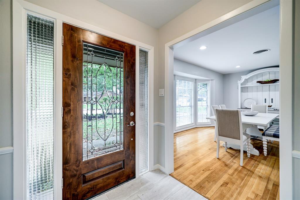 9622 Meadowcroft Drive