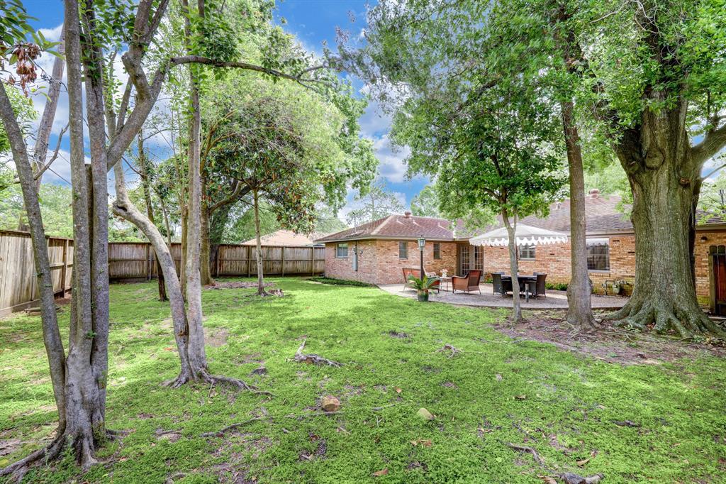 9622 Meadowcroft Drive