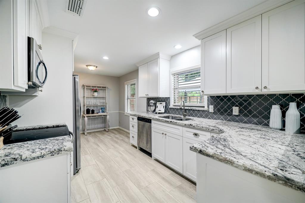 9622 Meadowcroft Drive