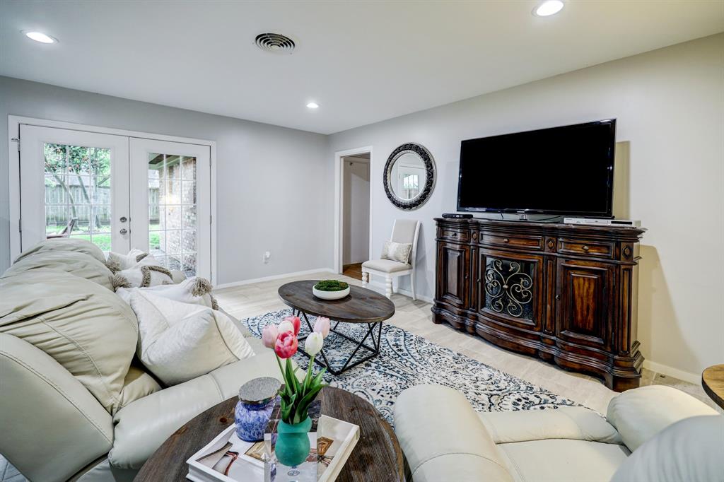 9622 Meadowcroft Drive