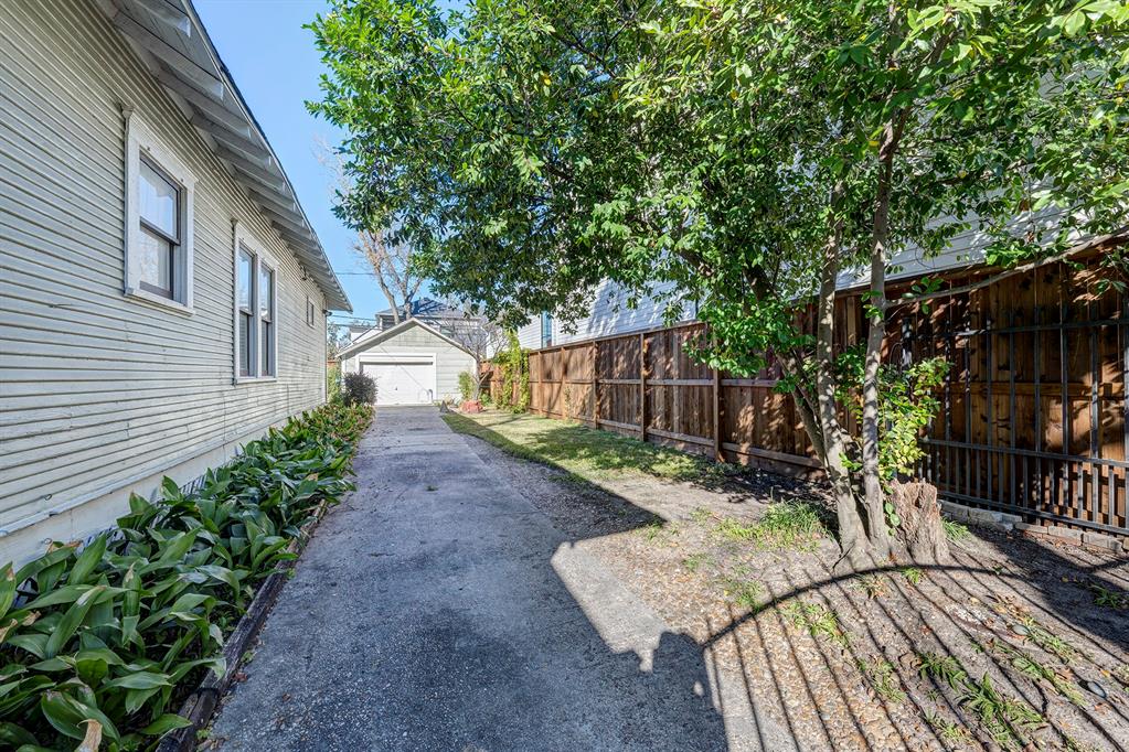305 Aurora Street