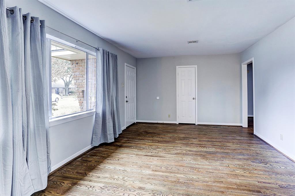 9018 Marlive Lane