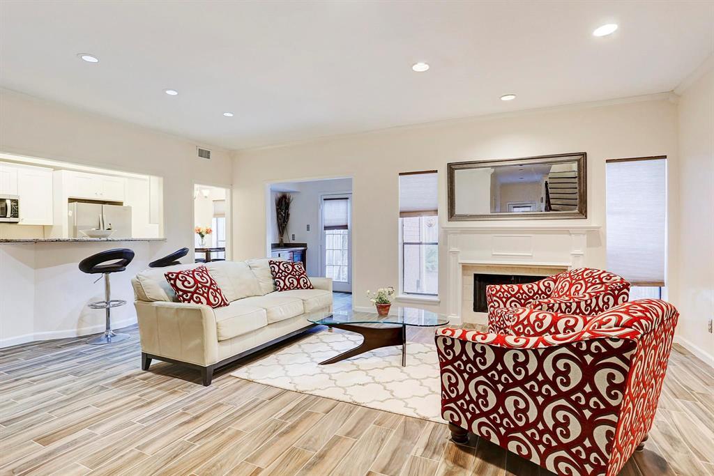 8 Rutgers Place