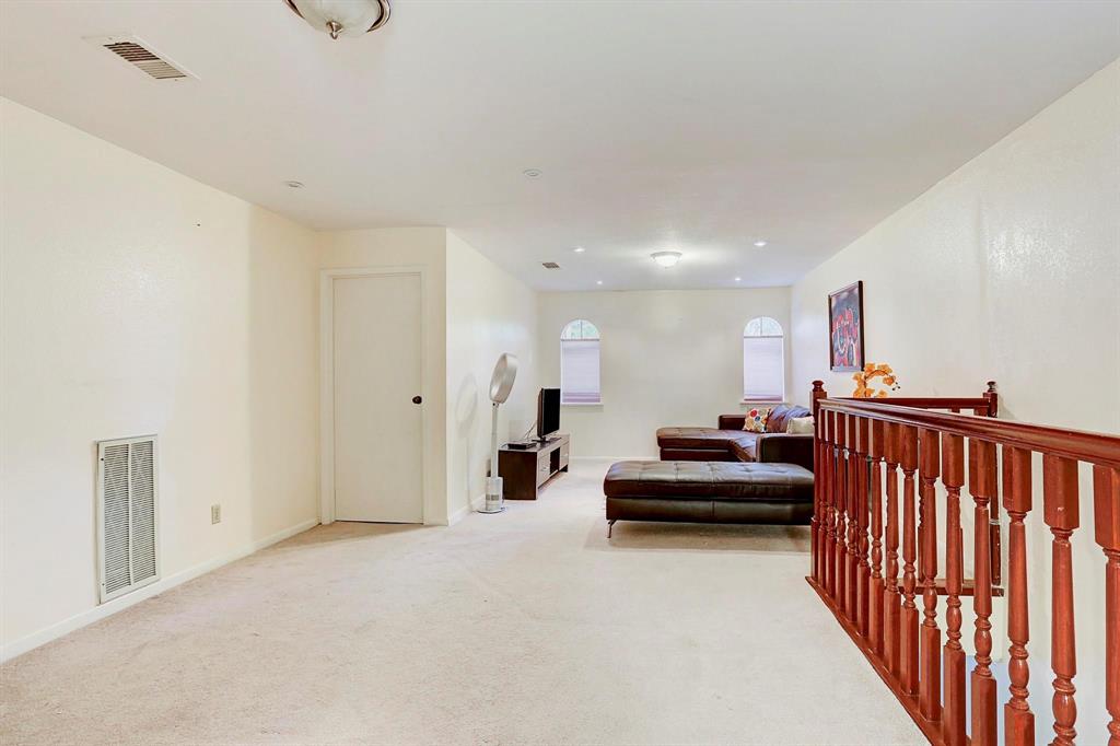 8 Rutgers Place