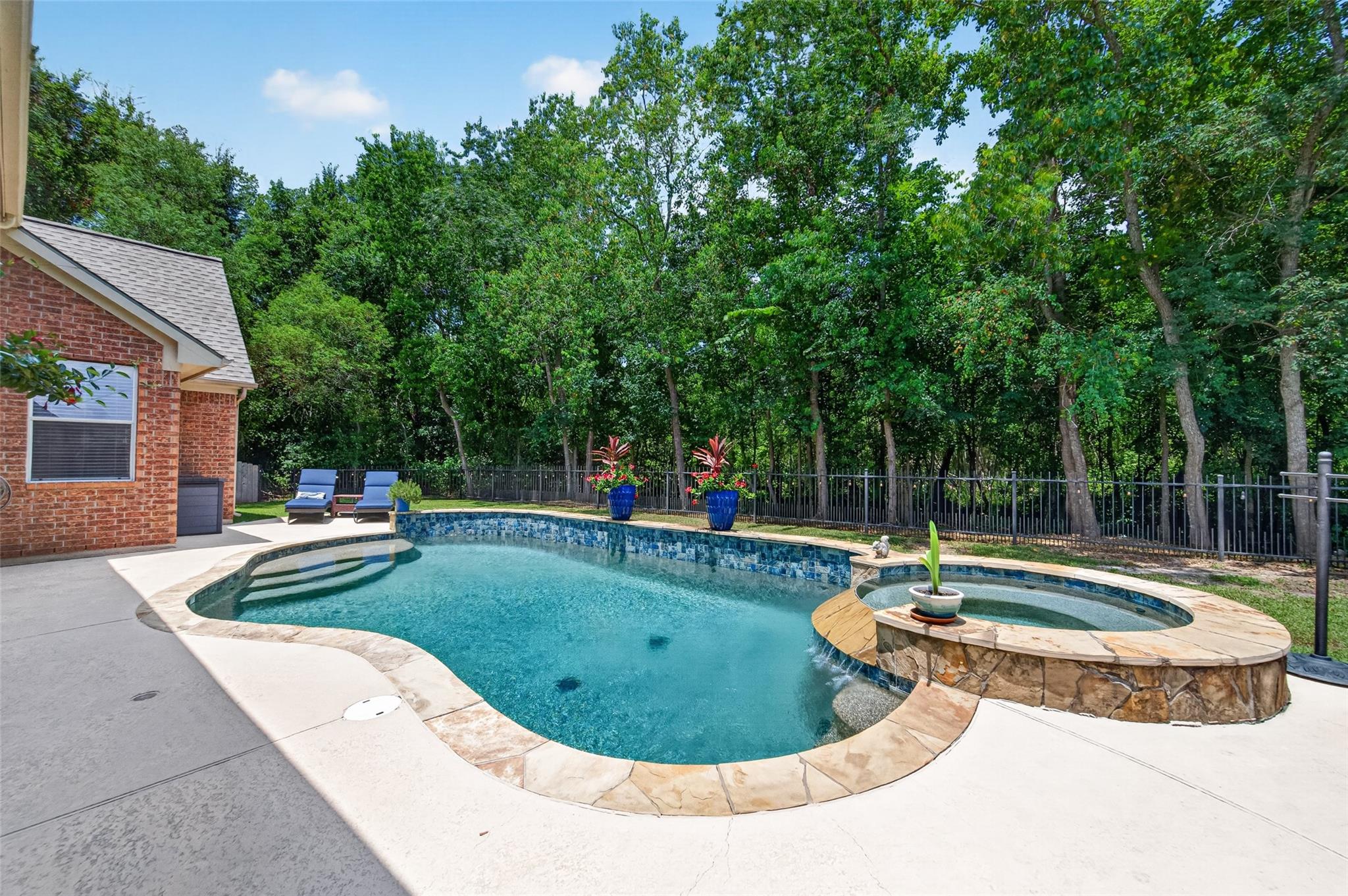 15818 Hunters Lake Way