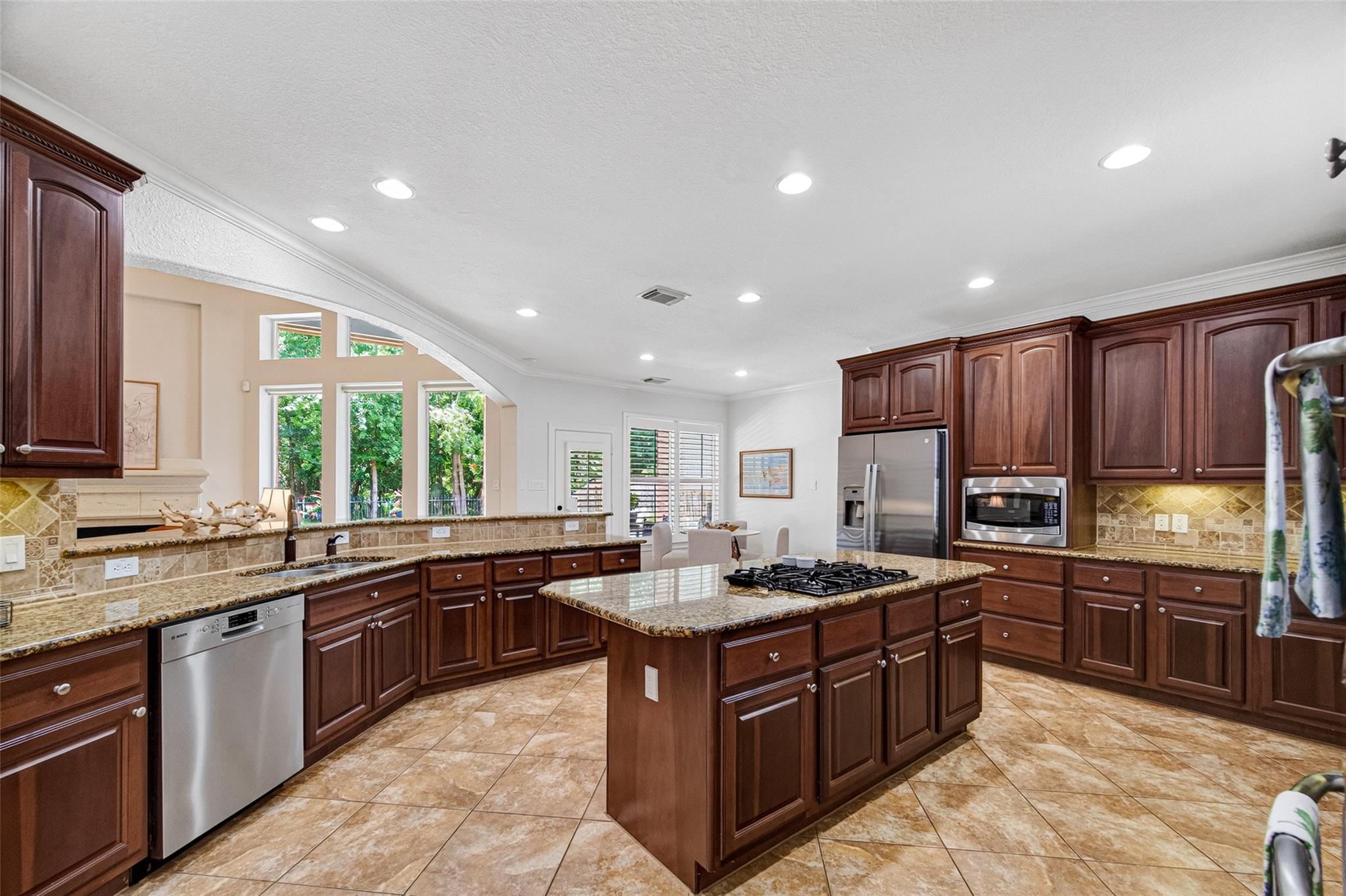 15818 Hunters Lake Way