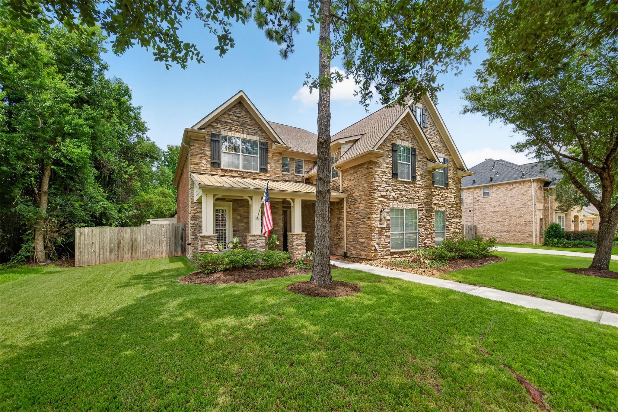 15818 Hunters Lake Way