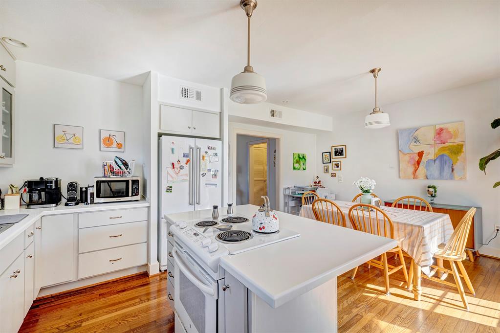 1625 Hawthorne Street