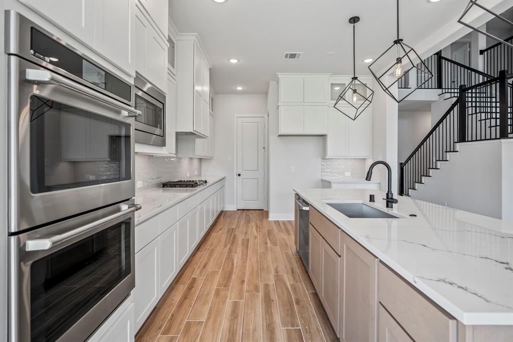 427 Venado View Court