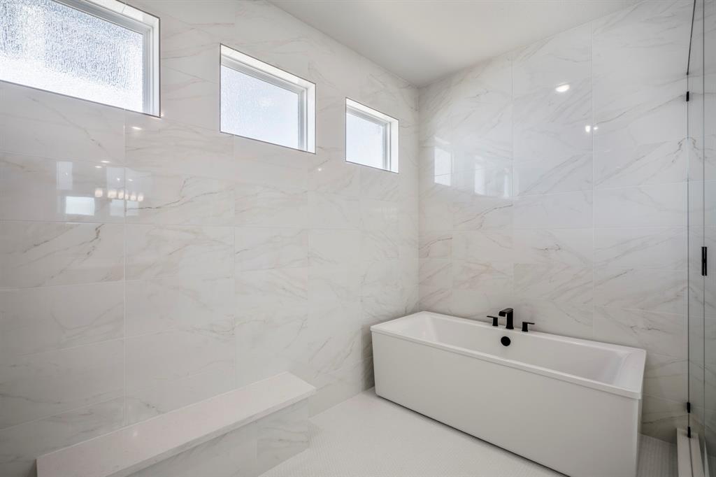 427 Venado View Court