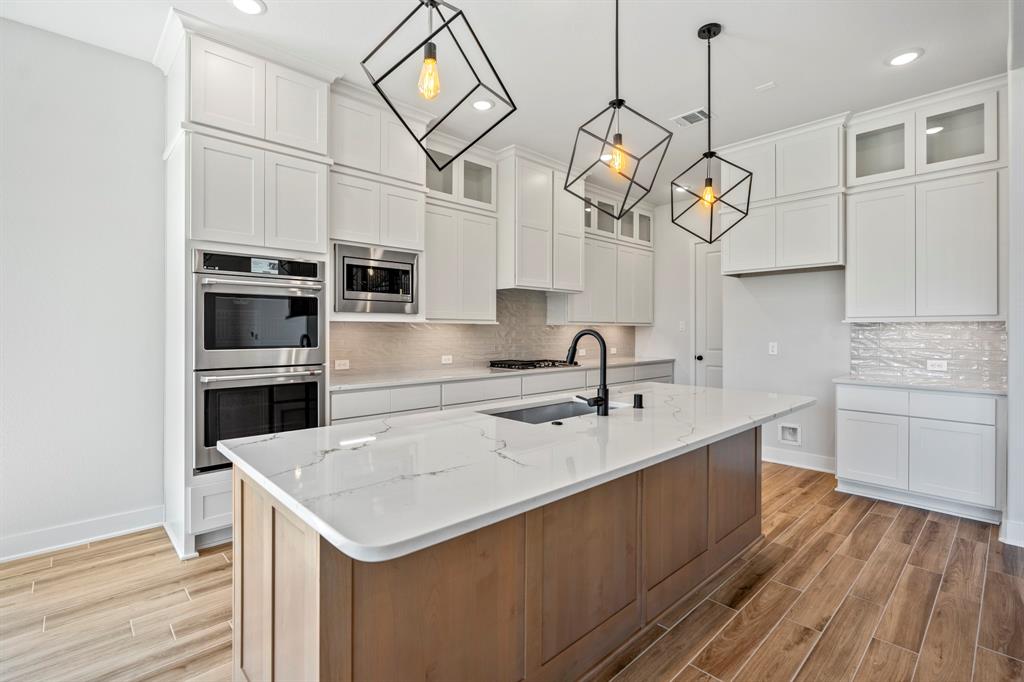 427 Venado View Court