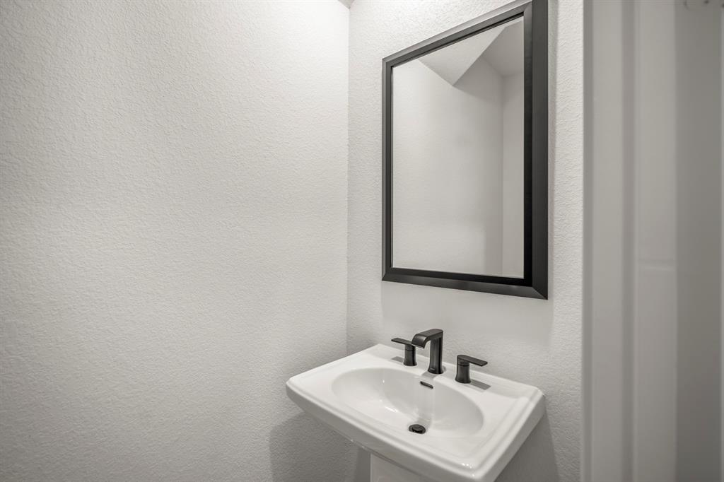 427 Venado View Court