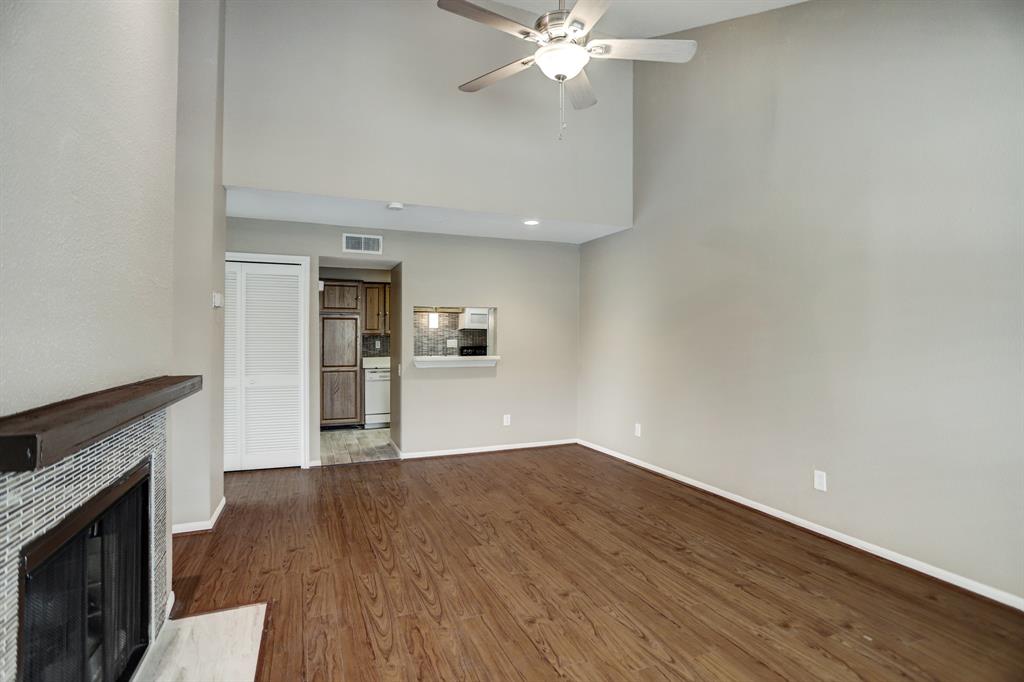 1860 White Oak Drive # 364