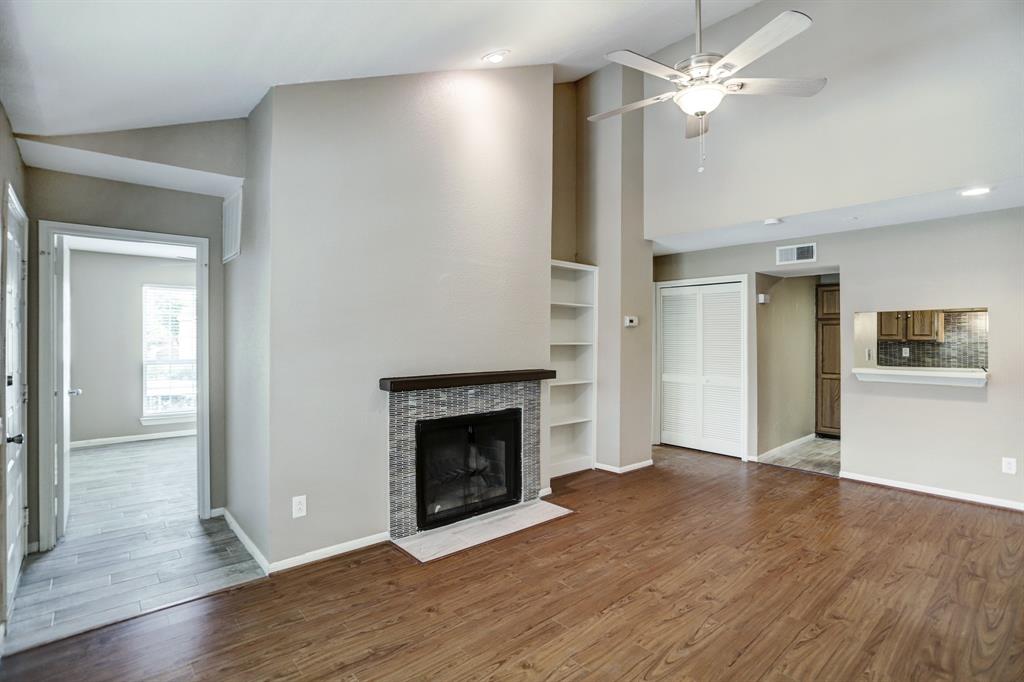 1860 White Oak Drive # 364