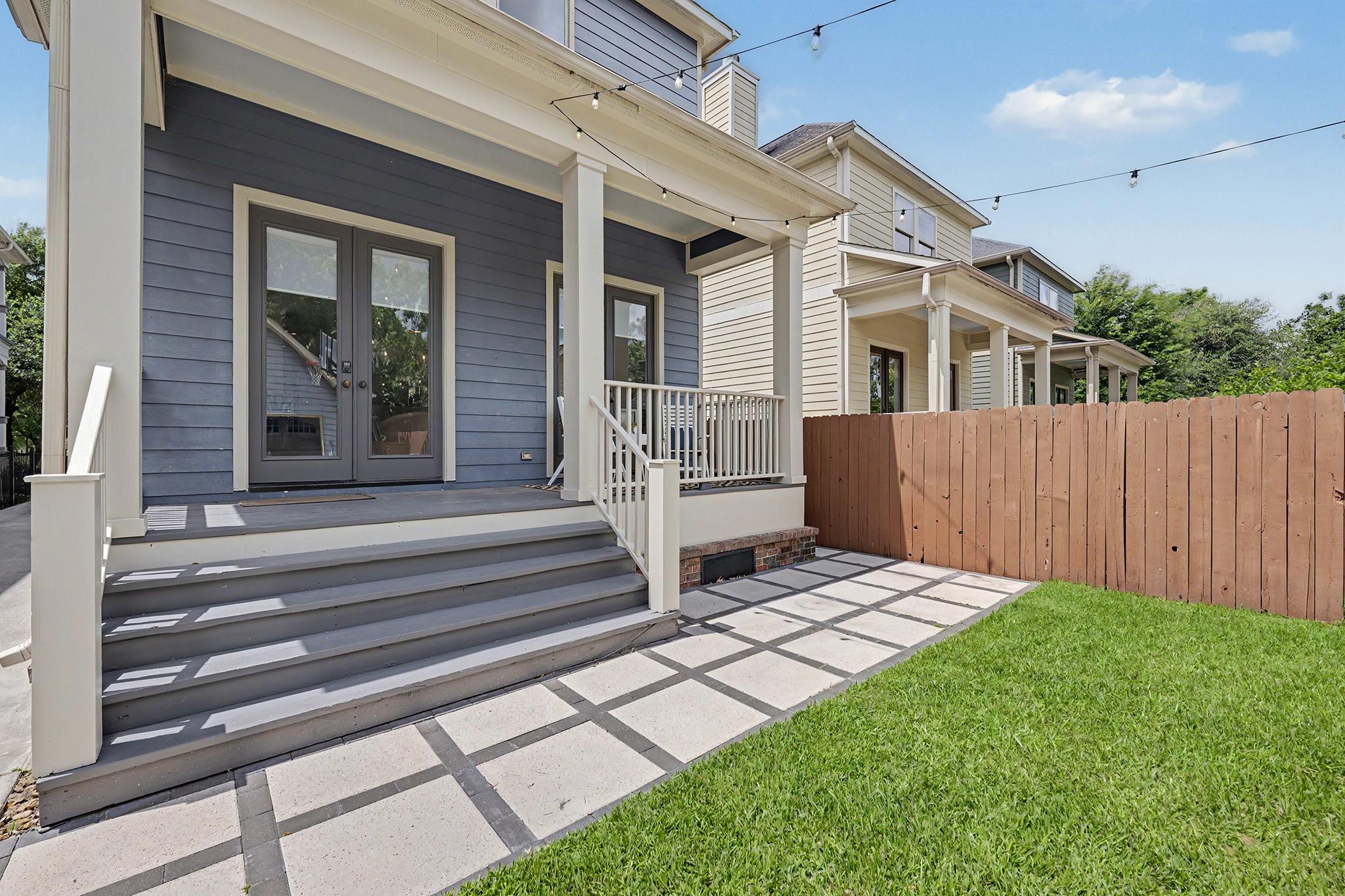 125 E 22nd Street