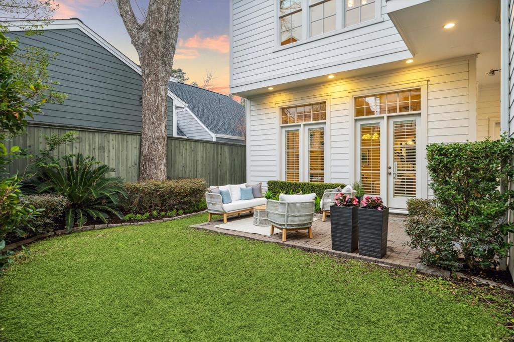 2223 North Boulevard