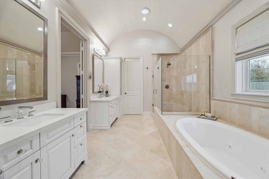 2223 North Boulevard