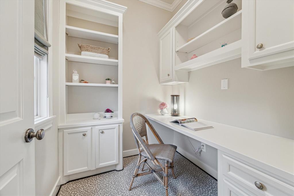 2223 North Boulevard