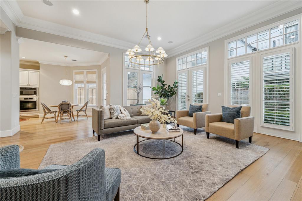 2223 North Boulevard