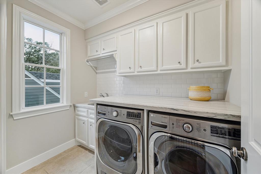 2223 North Boulevard