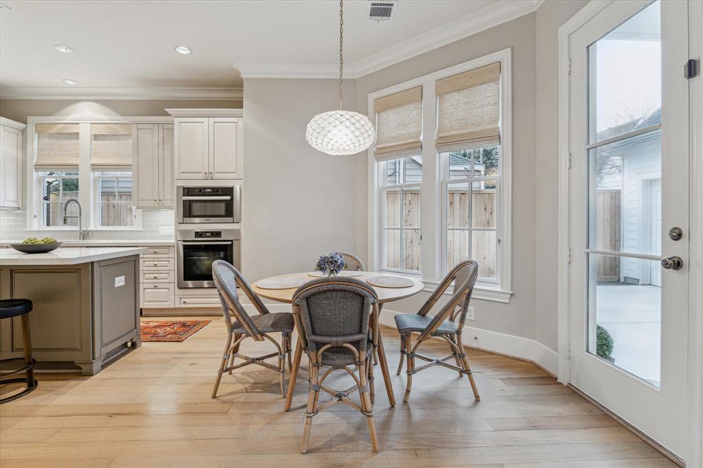 2223 North Boulevard